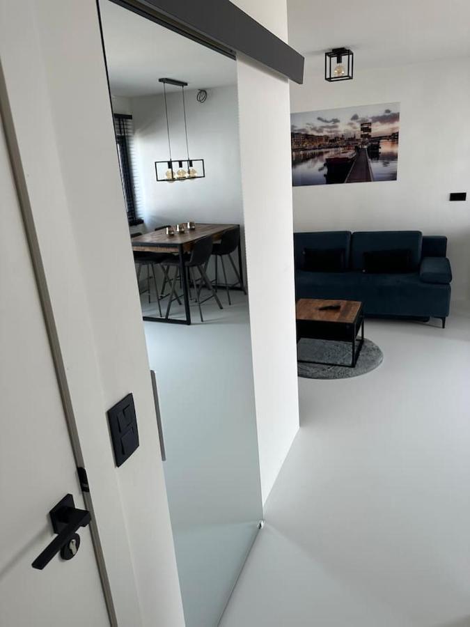 Antwerp West Side, Terrace Apartment Zwijndrecht Екстериор снимка